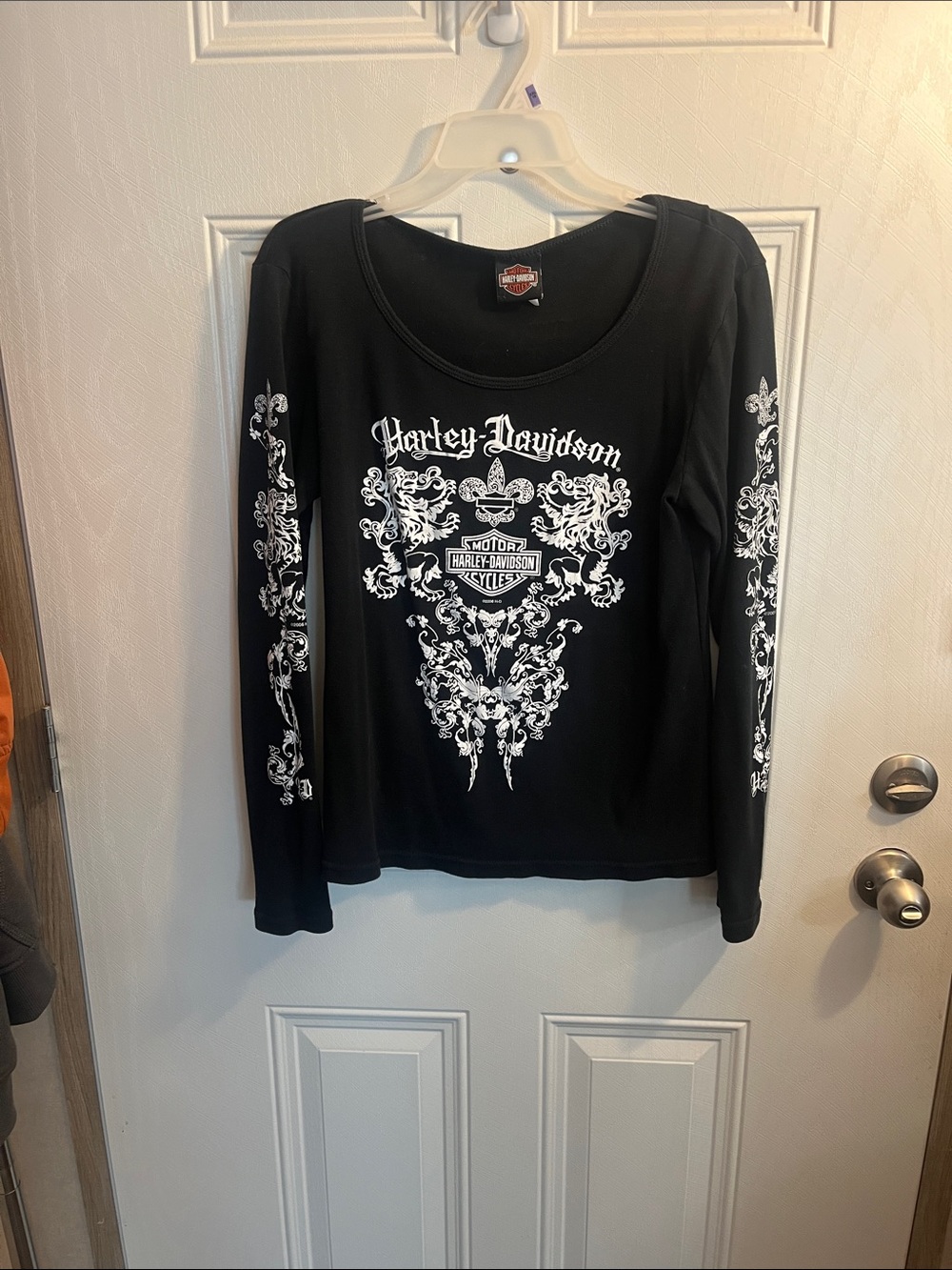 Harley-Davidson Black Long-Sleeve Graphic Tee with White Print